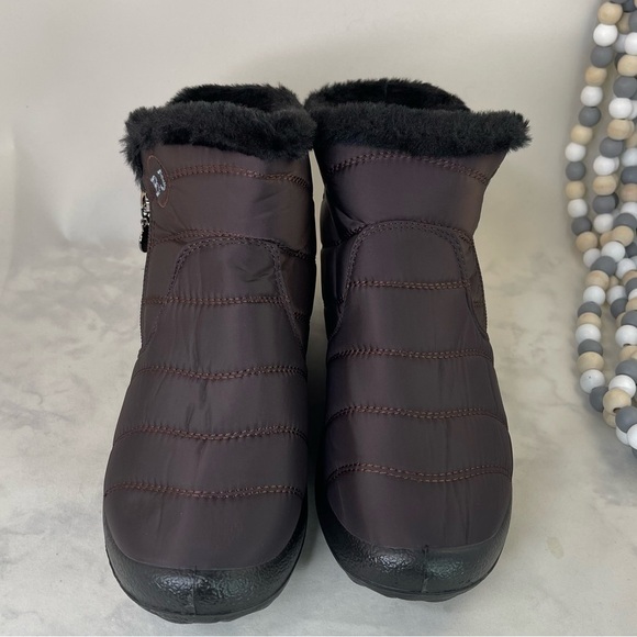 BJ Shoes Women’s lightweight Waterproof Warm ankle boots Brown size 6 NWOT - Picture 7 of 9